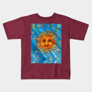 SUN IN BLUE MARBLING WITH RED YELLOW GREEN SHADES Kids T-Shirt